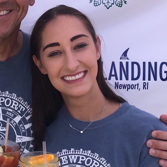 Meet your Posher, Ana - Picture 1 of 1